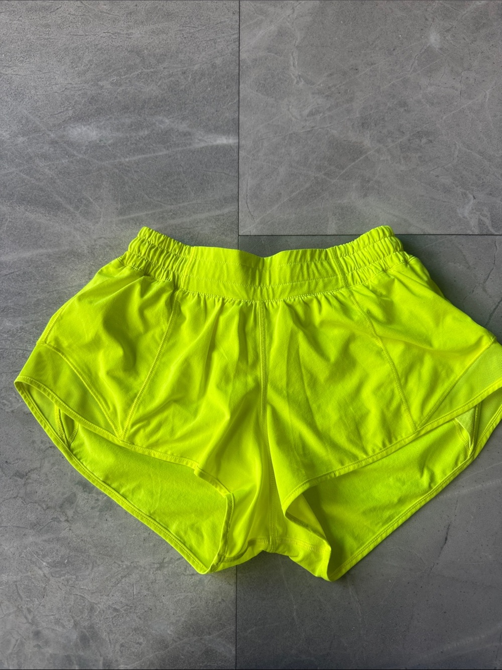 Lululemon Women’s Hotty HotNeon Yellow Active Shorts, 2.5”